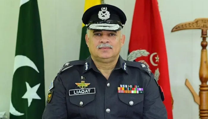 کالعدم ایکشن کمیٹی نے اربوں روپے کی سڑکوں کو کھود کر تباہ کردیا، آئی جی آزاد کشمیر