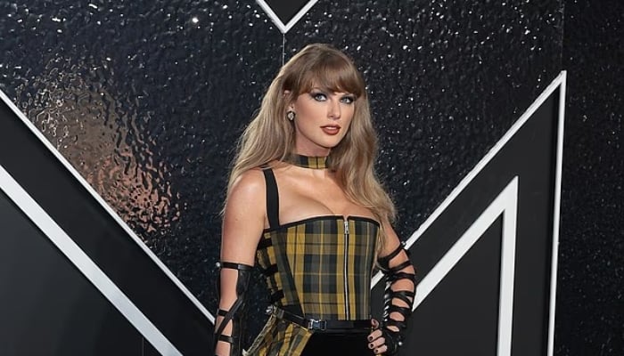 Taylor Swift makes blunt admission about haters nearly two months after wedding