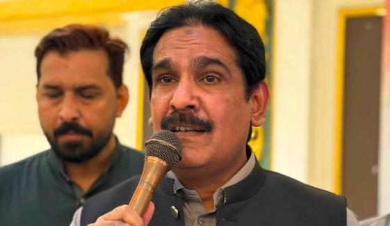 پنجاب اسمبلی میں احسن رضا کی اپنی ہی جماعت کے ارکان پر تنقید پنجاب اسمبلی میں احسن رضا کی اپنی ہی جماعت کے ارکان پر تنقید