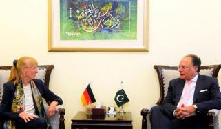 جرمن سفیر کی وزیر خزانہ سے ملاقات، پاکستان کی معاشی ریٹنگ اپ گریڈ ہونے پر مبارکباد