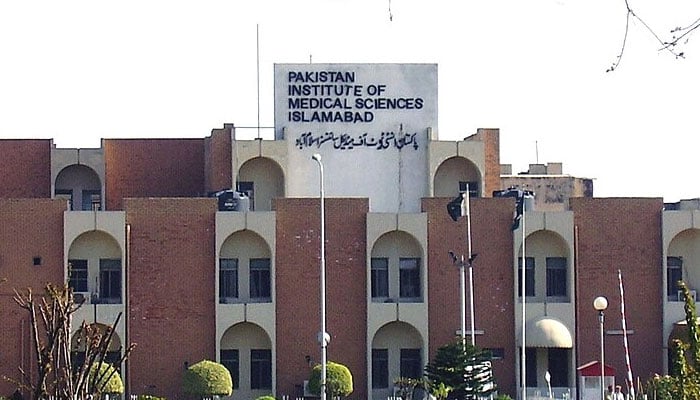 پمز اسپتال سے پہلے بھی مختلف اسپتالوں میں آگ سے بچے جاں بحق ہوتے رہے
