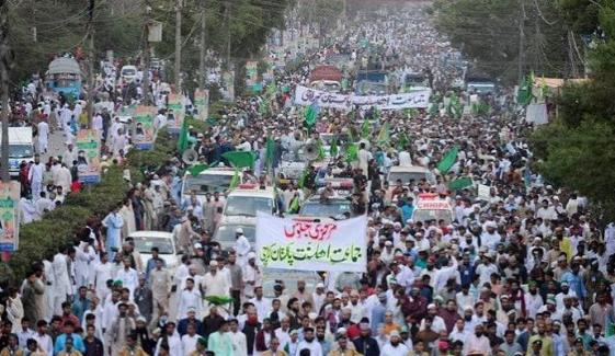 ملک بھر میں عید میلاد النبی ﷺ کے جلوس برآمد ملک بھر میں عید میلاد النبی ﷺ کے جلوس برآمد