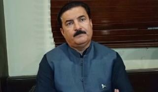 پی ٹی آئی کو مولانا فضل الرحمان کیخلاف ماضی کے الفاظ پر معافی مانگنی چاہیے: فیصل کریم کنڈی