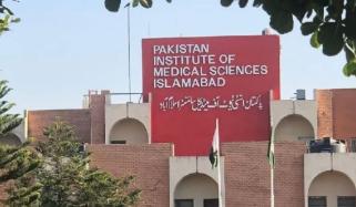 ایک ماہ قبل بھی پمز اسپتال میں آگ لگنے کا انکشاف، مصطفیٰ کمال لا علم