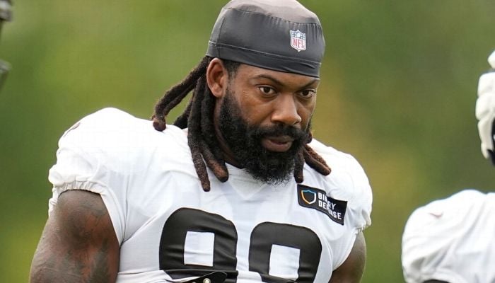 ZaDarius Smith reveals heartbreaking family losses behind NFL retirement