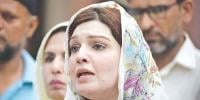 حریت رہنما یاسین ملک کی اہلیہ کا پمز چلڈرن وارڈ کے باہر دھرنا  