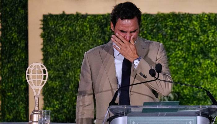 Roger Federer breaks down into tears during Hall of Fame induction: ‘Need tissues’