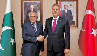 اسحاق ڈار کی ترکیہ کے وزیر خارجہ خاقان فیدان سے ملاقات