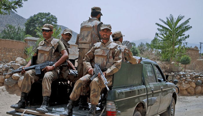 بلوچستان: سیکیورٹی فورسز کی کارروائیاں، 21 دہشتگرد ہلاک، فائرنگ کے تبادلے میں 6 بہادر سپوت شہید