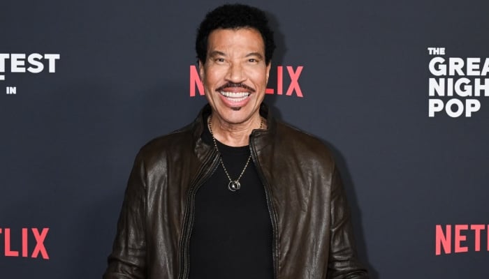 Lionel Richie takes himself to hospital after St. Louis concert: What happened?