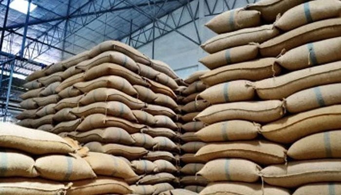 پاسکو گوداموں سے فلار ملز کو خراب، پانی لگی گندم کی سپلائی کا انکشاف