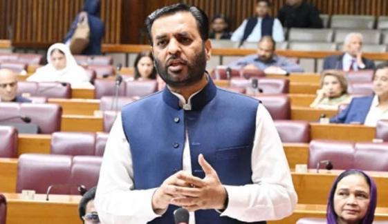 مصطفیٰ کمال ہفتے میں ایک دن پمز اسپتال میں بیٹھیں گے مصطفیٰ کمال ہفتے میں ایک دن پمز اسپتال میں بیٹھیں گے