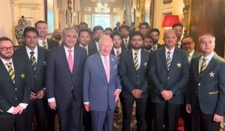 شاہ چارلس سے پاکستانی کرکٹرز و چیئرمین پی سی بی کی ملاقات