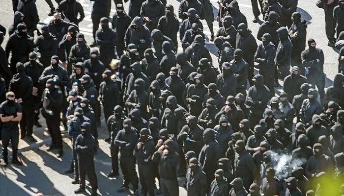 Masked protesters blockade Dover Port access roads causing travel chaos