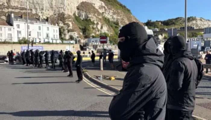 Masked protesters blockade Dover Port access roads causing travel chaos