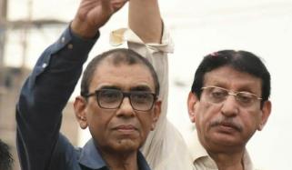 ہمیں ووٹ مت دیں لیکن حقوق کیلئے متحدہو جائیں: خالد مقبول 