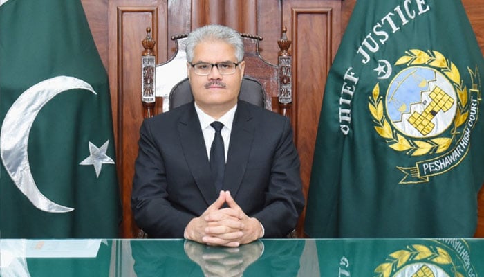 چیف جسٹس پشاور ہائی کورٹ ایس ایم عتیق شاہ---فائل فوٹو
