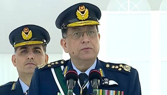ایئر چیف مارشل ظہیر احمد بابر سدھو---فائل فوٹو