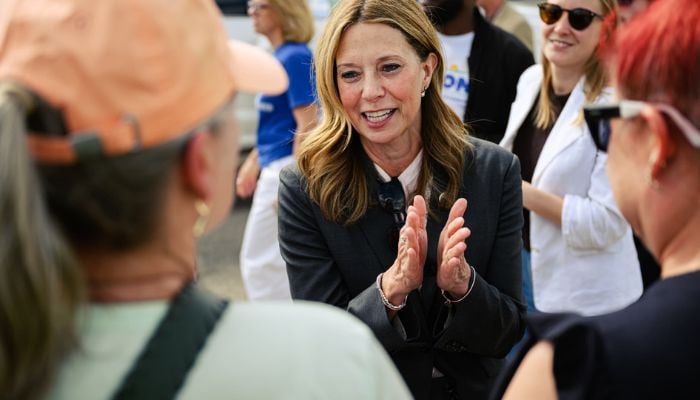Armed suspect arrested after attack on Ohio Governor candidate Amy Acton