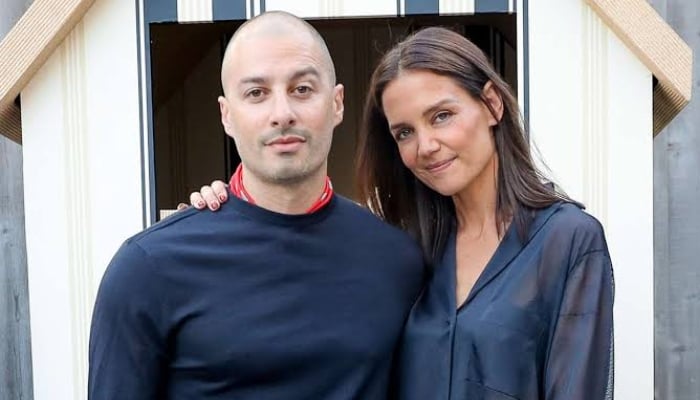 Katie Holmes , Jason Bard Yarmosky turn up romance during Italy vacation