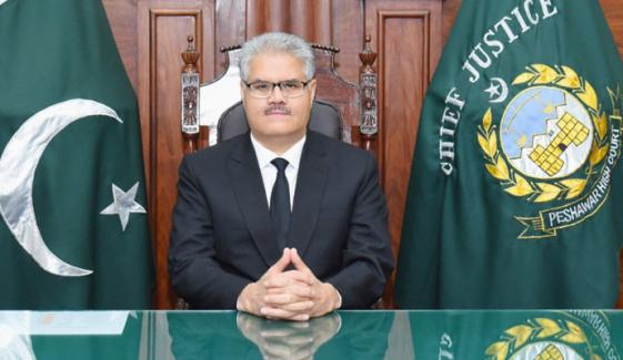 عدالتوں کا 1 دن کا بائیکاٹ عوام کو 12 کروڑ روپے کا پڑتا ہے: چیف جسٹس پشاور ہائیکورٹ
