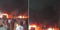 کراچی: ڈمپر کی ٹکر سے بچہ جاں بحق ہوگیا، مشتعل افراد نے ڈمپر کو آگ لگادی