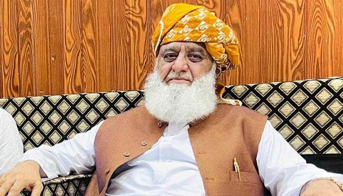 ہم صوبے بنانے کے خلاف نہیں، وقت اور حالات کو بھی دیکھنا چاہیے، فضل الرحمان