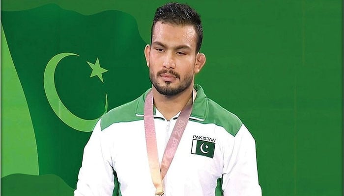 ڈوپ ٹیسٹ مثبت آنے پر ریسلر انعام بٹ نے عہدے رضا کارانہ طور پر چھوڑ دیے ڈوپ ٹیسٹ مثبت آنے پر ریسلر انعام بٹ نے عہدے رضا کارانہ طور پر چھوڑ دیے