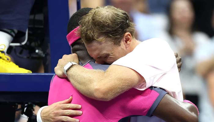 Frances Tiafoe shows sportsmanship, comforts crying Michelsen after US Open win