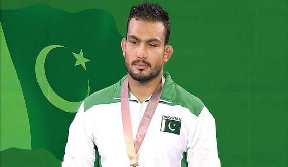 ڈوپ ٹیسٹ مثبت آنے پر ریسلر انعام بٹ نے عہدے رضا کارانہ طور پر چھوڑ دیے