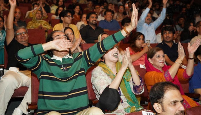 سائرہ پیٹر کی اوپیرا دھمال پر شاندار پرفارمنس، وفاقی وزیر بھی جھوم اٹھے
