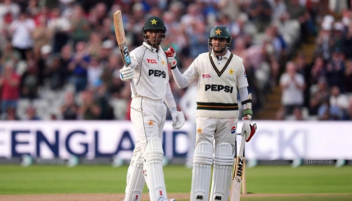 3rd Test, Razaullah smoky batting, England set a target of 130 runs