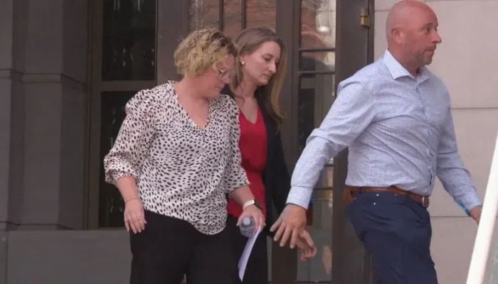 Former bank manager pleads guilty to $335,000 fraud scheme using forged withdrawal slips
