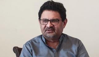 ملک کا نظام صرف 800 لوگ دیکھ رہے ہیں، مفتاح اسماعیل
