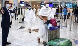 کراچی، عمرہ زائرین پر ویکسی نیشن کے بغیر سفر پر پابندی عائد