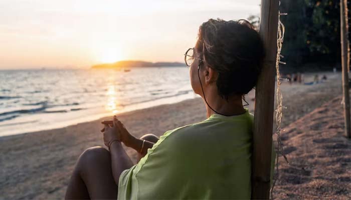 Can hormone therapy help ease menopause mood swings? Study