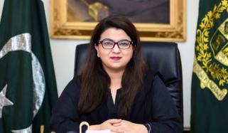 وفاقی وزیر شزا فاطمہ کا اسلام آباد کے مختلف پیٹرول پمپس کا اچانک دورہ