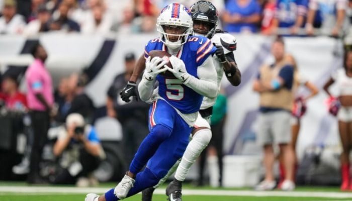 Allen’s clutch throw and four fumble recoveries seal dramatic win
