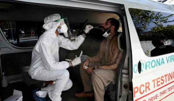 لاہور میں ایک بار پھر کورونا کیسز سامنے آنے لگے
