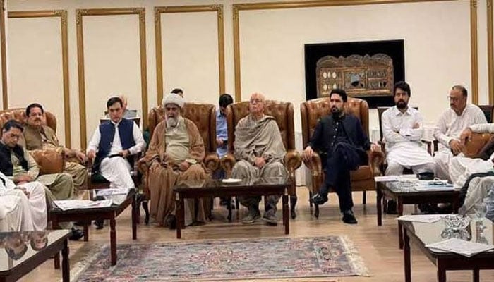 اپوزیشن کا 27 ستمبر کو عوام کا حق حکمرانی قوت کے بل بوتے پر لینے کا اعلان