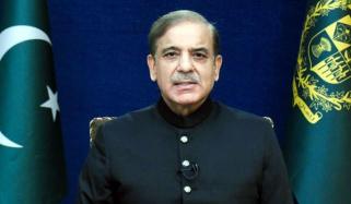 وزیراعظم کی پیٹرول اسکیم میں 20 سال پرانی موٹر سائیکلوں، رکشوں، چنگ چی کو شامل کرنے کی ہدایت