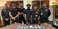 کراچی ایئر پورٹ: 14 نئے آئی فون اور شراب کی 2 بوتلیں برآمد