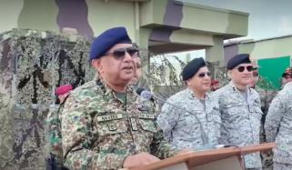 نیول چیف کا  سی اسپارک 2026 مشق کا جائزہ