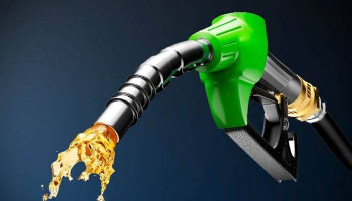 پیٹرول کی قیمت میں کمی کردی گئی، ڈیزل مزید سستا ہوگیا