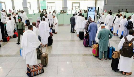 پشاور: عمرہ زائرین کیلئے سول سرجن آفس میں ویکسینیشن سینٹر فعال
