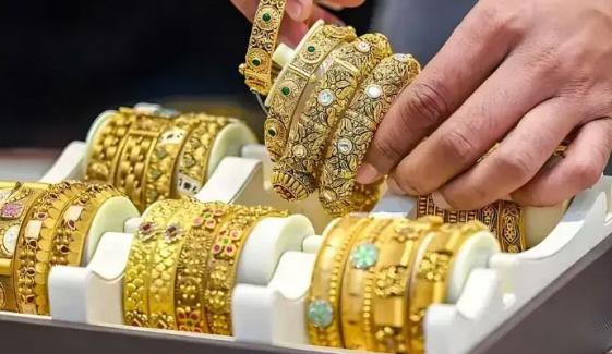 ملک میں ایک تولہ سونا پھر ساڑھے چار لاکھ سے اوپر چلا گیا