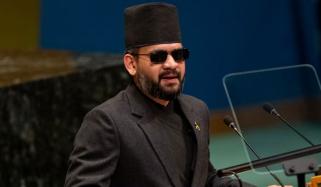 نیپالی وزیرِ اعظم نے اقوامِ متحدہ کی جنرل اسمبلی میں کالا چشمہ کیوں پہنا؟