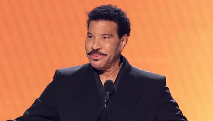 Lionel Richie makes major career announcement after emergency heart procedure