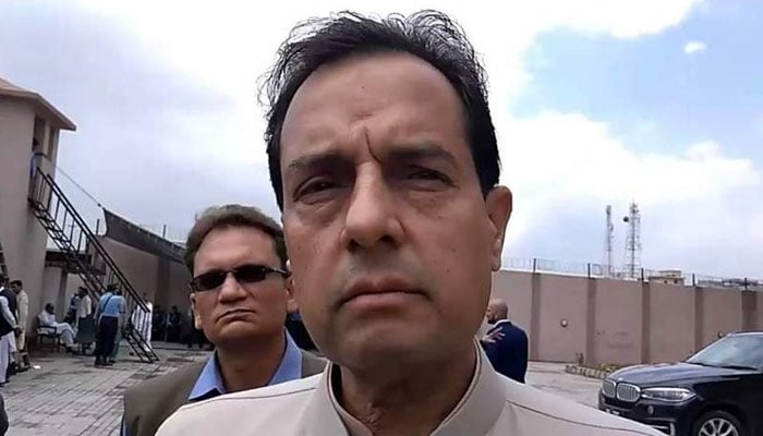 کیپٹن (ر) صفدر - فوٹو: فائل
