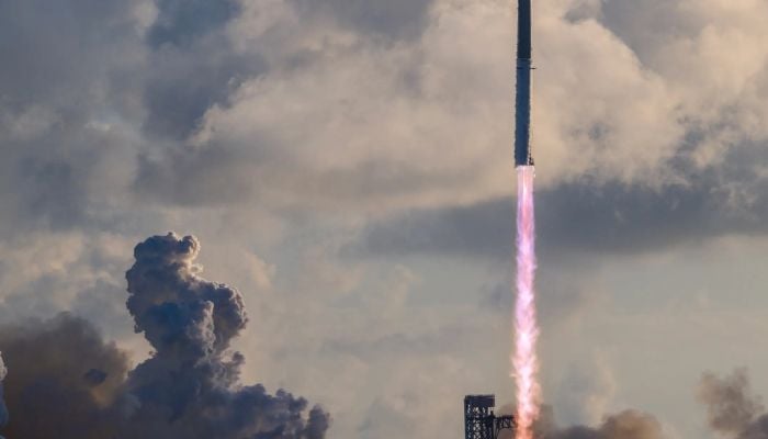 Mysterious pale blue streak in space triggers wild alien speculation during SpaceX test